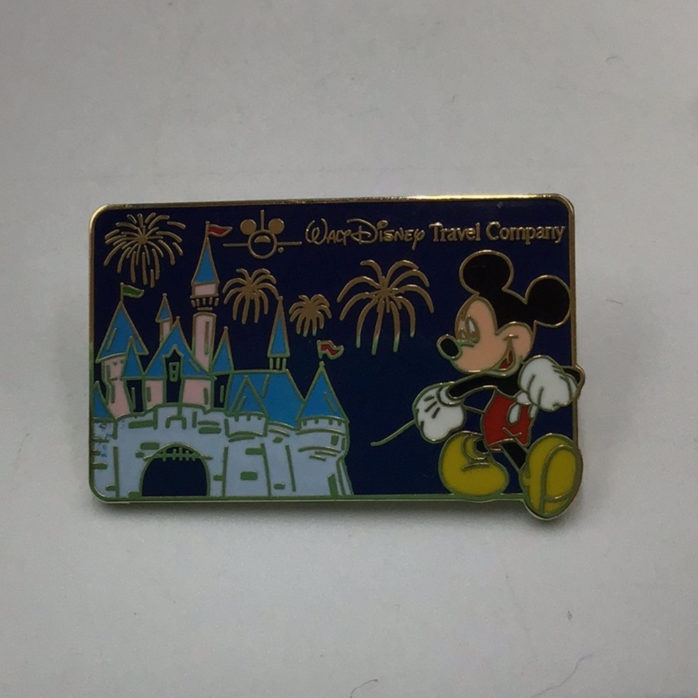 Walt Disney Travel Company Enamel Lapel Pin Limited Ed. Mickey Mouse And Castle